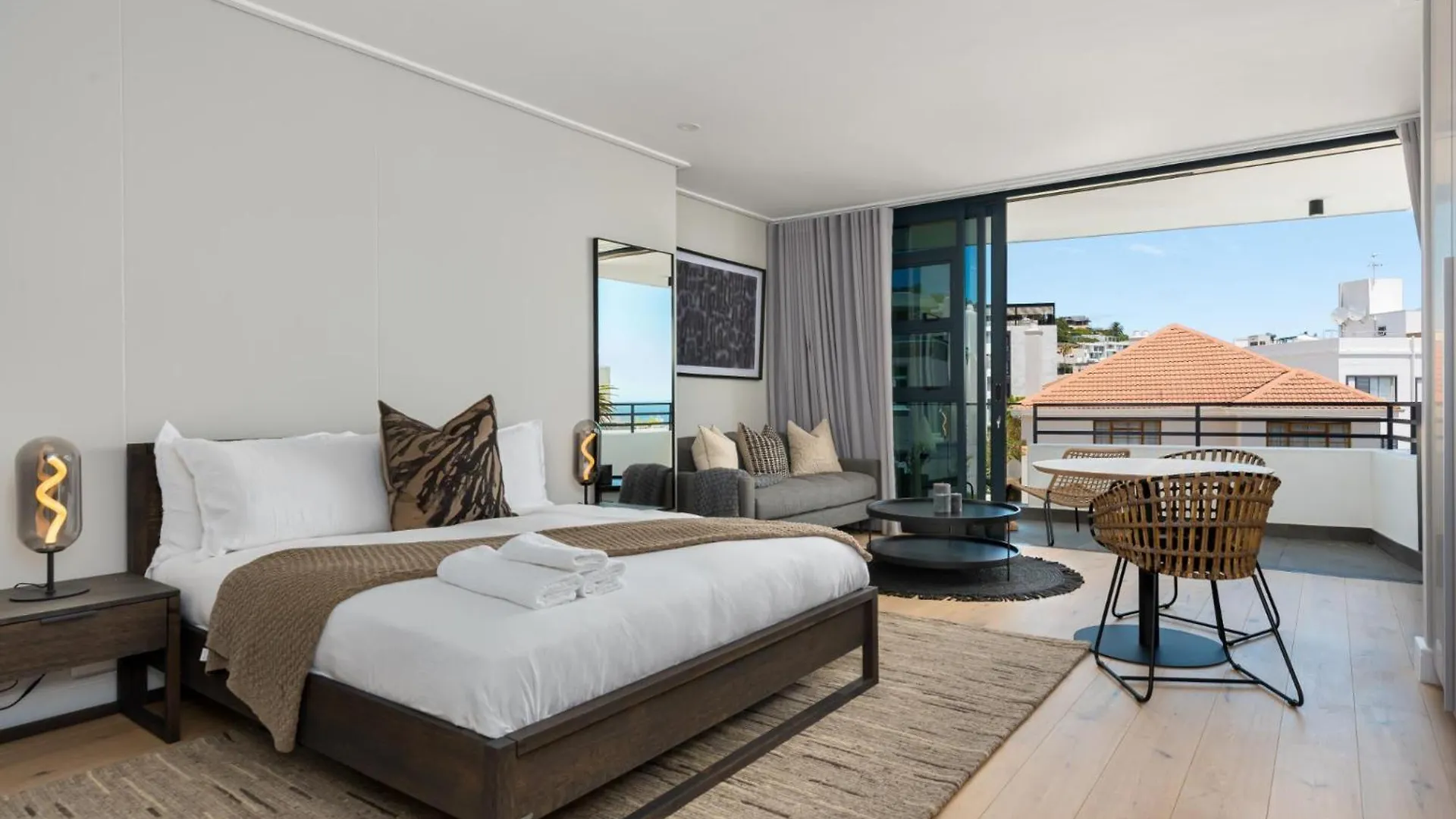 Modern Studio W Views In Cape Town Bantry Condo Apartment