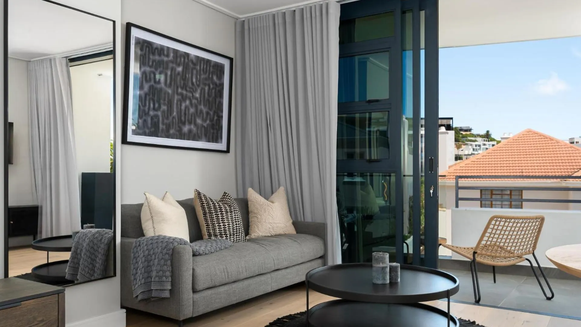 Modern Studio W Views In Cape Town Bantry Condo 0*,