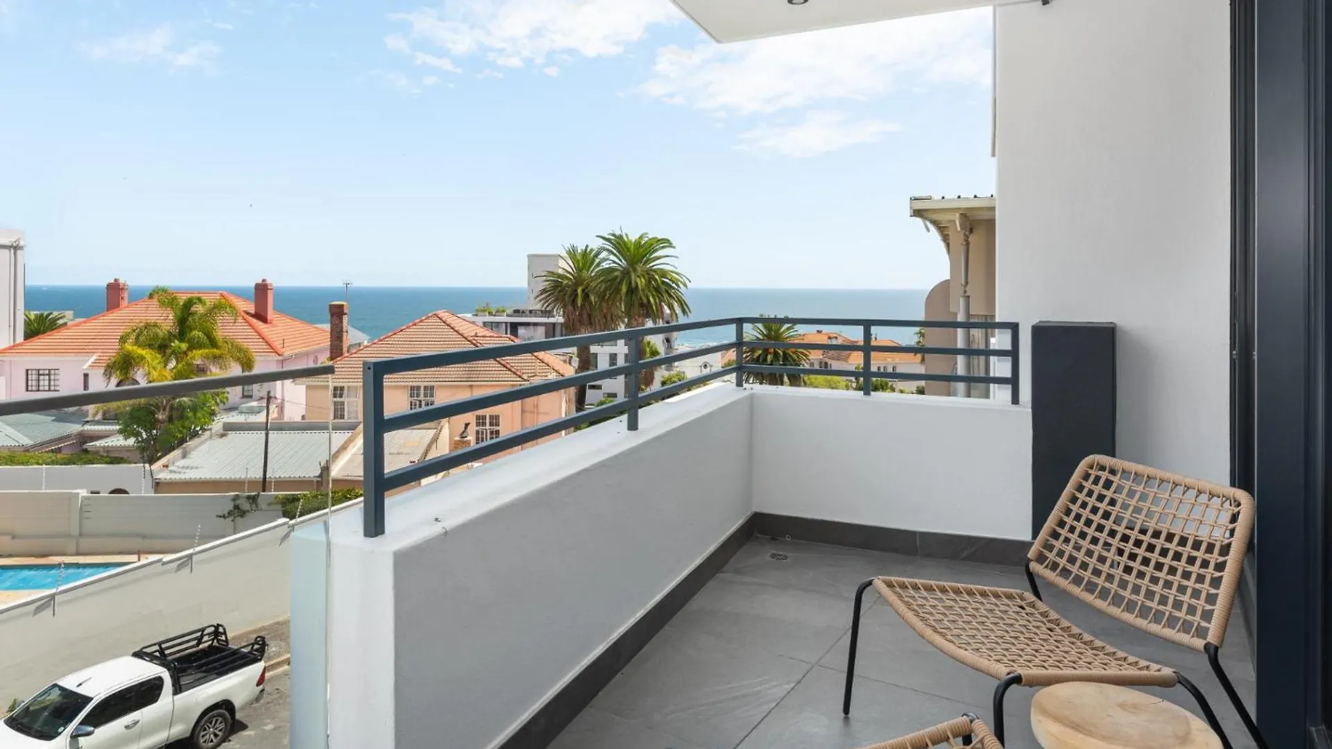 Modern Studio W Views In Cape Town Bantry Condo Apartment